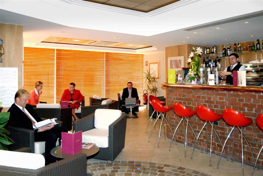 Mercure Abbeville Centre - Porte De La Baie De Somme Exterior photo